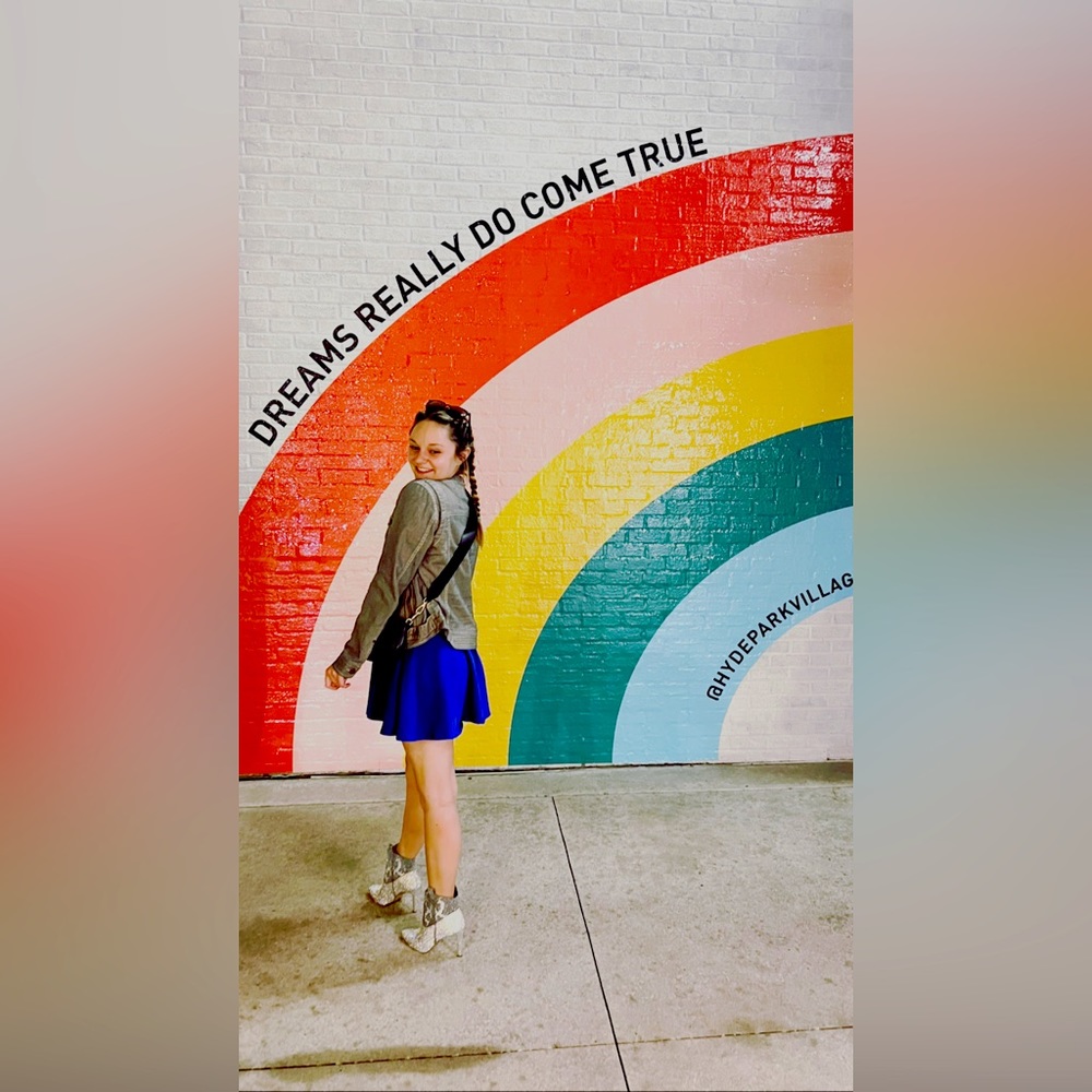 LIKE THIS TO BE NOTIFIED WHEN I GO LIVE!!! 🦋🫶🏼